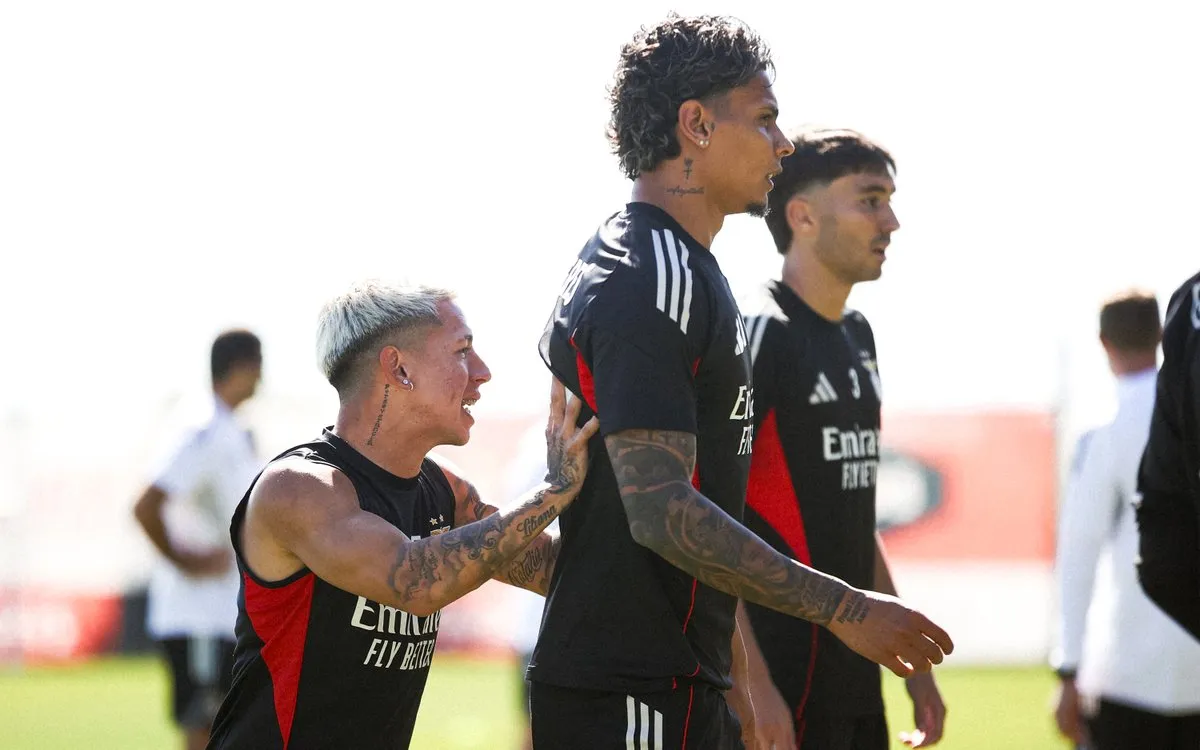  欧联赛前再迎强敌，本菲卡豪取连胜，主帅态度——信心回归，临场指挥获称赞