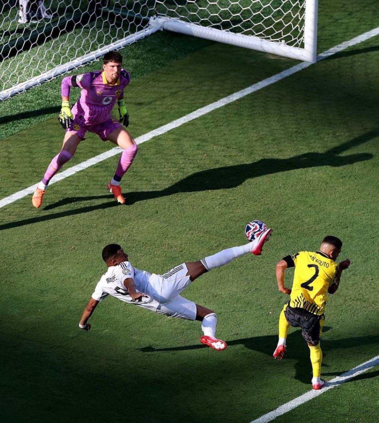 关于今晨体能课后,门兴格拉德巴赫迎来里程碑备战国王杯,目标明确,轮换策略成焦点的信息 关于今晨体能课后,门兴格拉德巴赫迎来里程碑备战国王杯,目标明确,轮换策略成焦点的信息