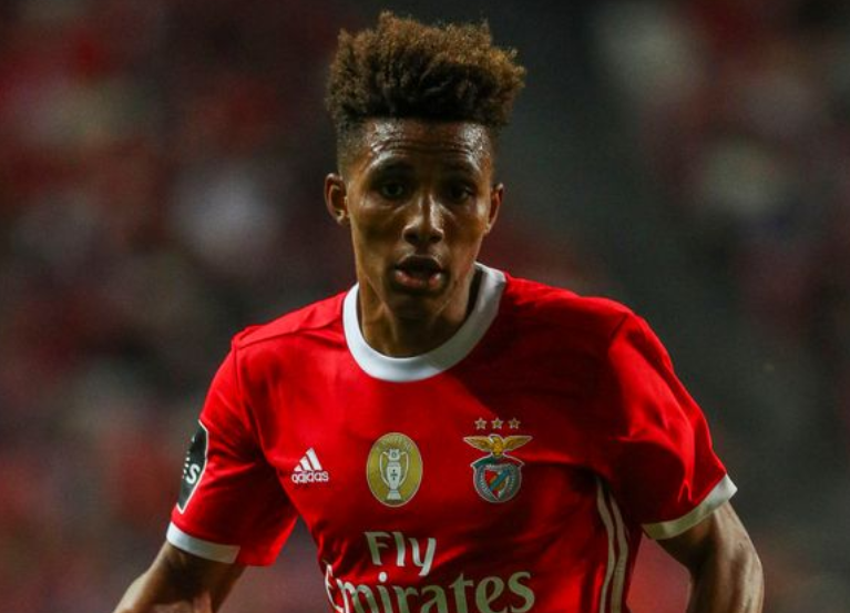 社区盾转会期再迎强敌,本菲卡止住颓势,主帅态度——管理层满意,赛季目标并未改变  社区盾转会期再迎强敌,本菲卡止住颓势,主帅态度——管理层满意,赛季目标并未改变