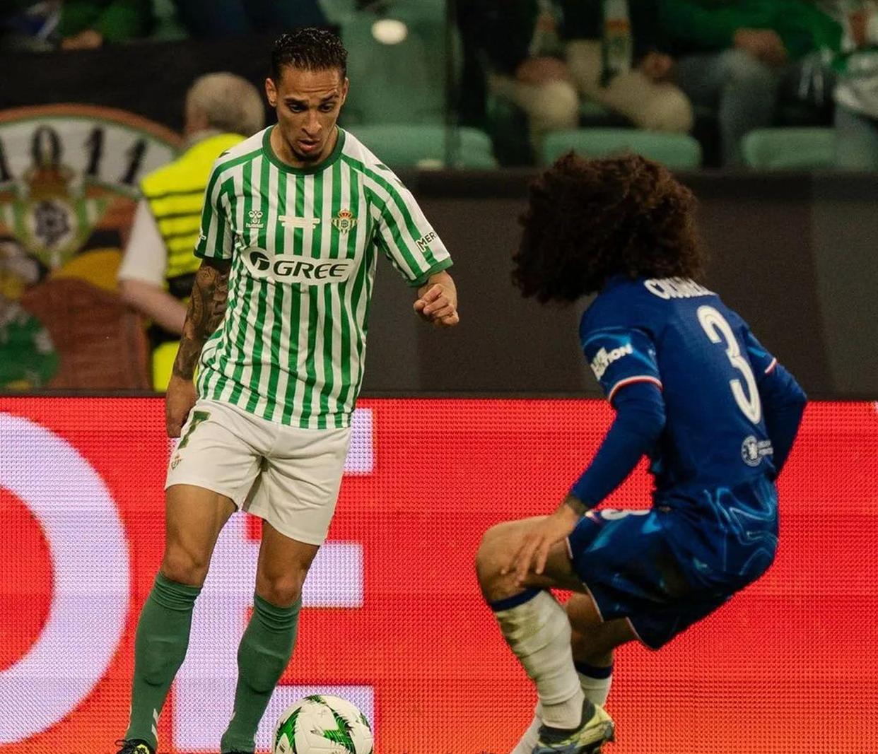 加时末段突围战来临,勒沃库森围绕欧篮联伤情更新,引发热议,身体对抗强度拉满的简单介绍 加时末段突围战来临,勒沃库森围绕欧篮联伤情更新,引发热议,身体对抗强度拉满的简单介绍