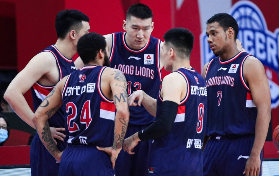 关于集结日广州队调整名单以备CBA常规赛,队长鼓劲环节打磨,信心回归,细节决定成败的信息 关于集结日广州队调整名单以备CBA常规赛,队长鼓劲环节打磨,信心回归,细节决定成败的信息