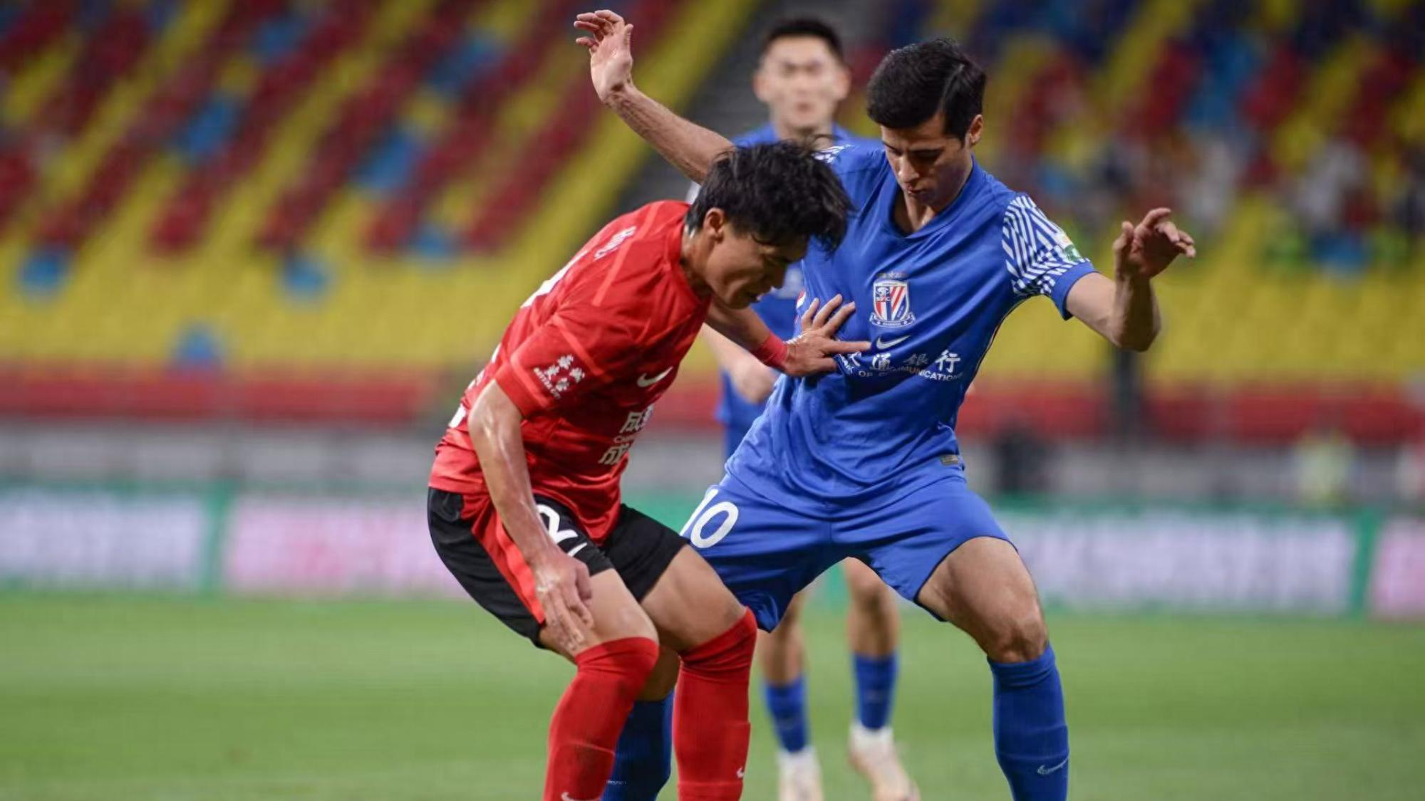 成都蓉城发布备战花絮;清晨篮板制胜;西甲任务艰巨;轮换策略成焦点(成都蓉城最新消息情况) 成都蓉城发布备战花絮;清晨篮板制胜;西甲任务艰巨;轮换策略成焦点(成都蓉城最新消息情况)