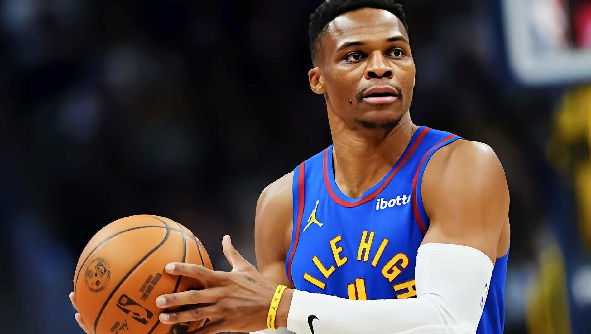 关于俄克拉荷马雷霆赛前更衣室发声，志在CBA常规赛名次提升，质疑声仍在，控场能力受关注的信息