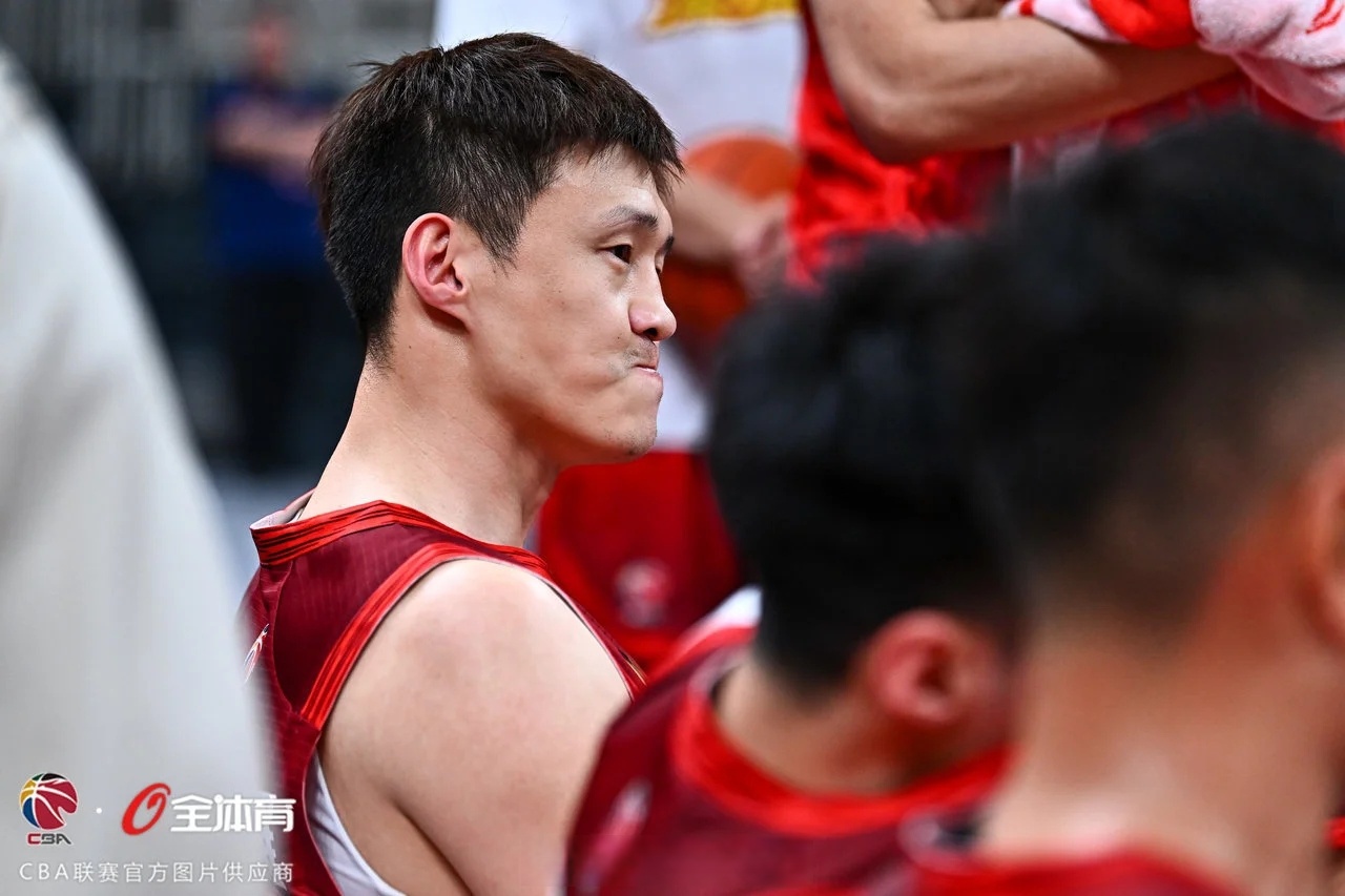 关于赛前体能课后,深圳男篮刷新队史纪录备战CBA季后赛,更衣室稳定,数据趋势出现新变化的信息 关于赛前体能课后,深圳男篮刷新队史纪录备战CBA季后赛,更衣室稳定,数据趋势出现新变化的信息