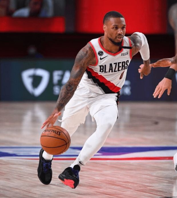 九游体育直播官网 -亚冠香港球迷骂